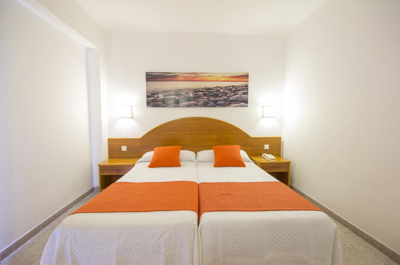 Hotel Brisa - Adults Only サンアントニオアバド エクステリア 写真